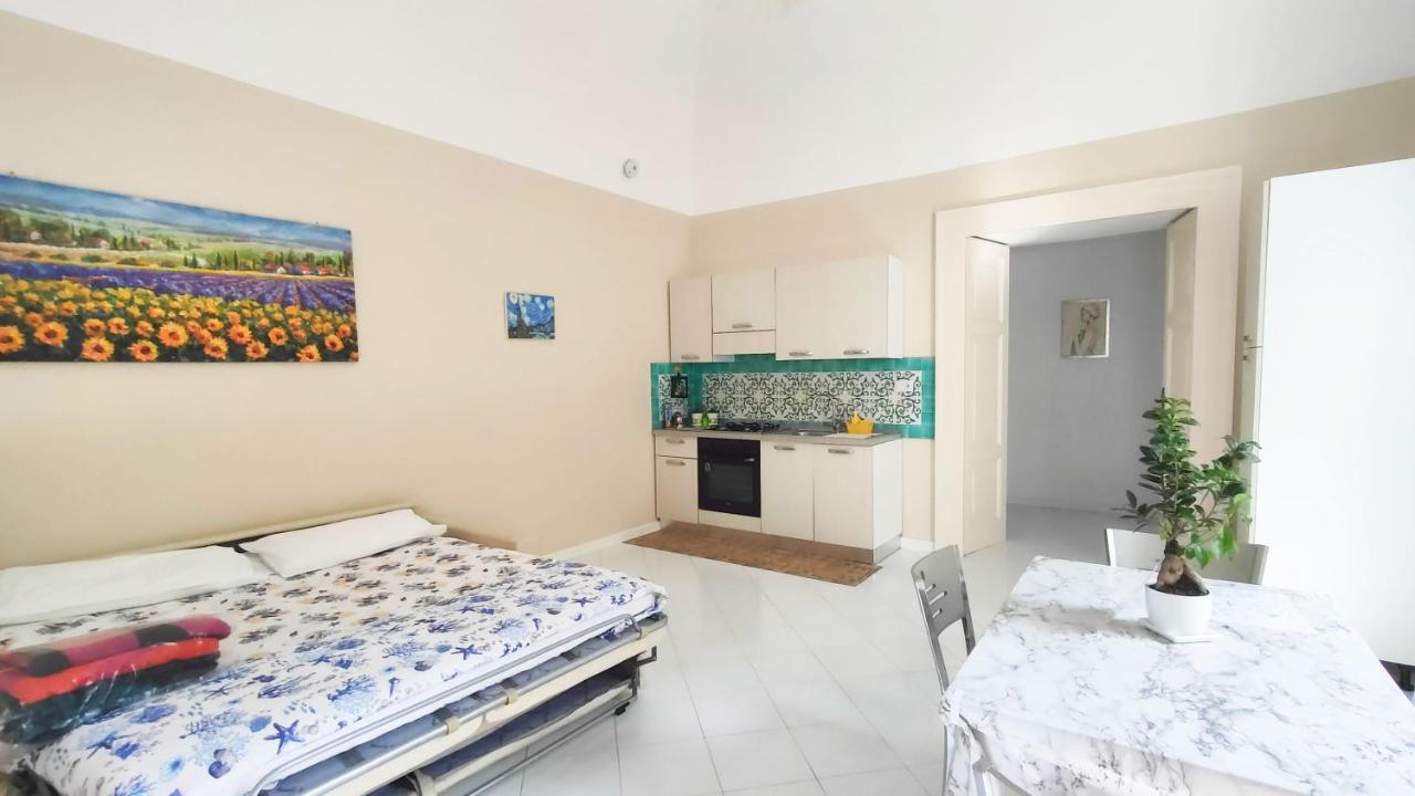 Casa Vacanza "Nonna Matilde" A Meta Di Sorrento, 600Mt Dal Mare, Casa Per 4 Exterior foto